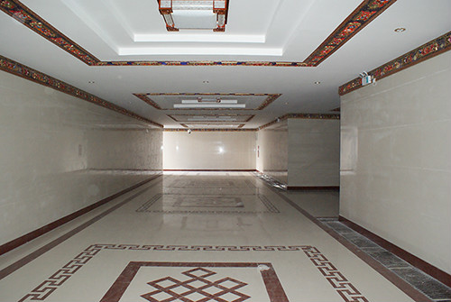 布宮廣場地下通道