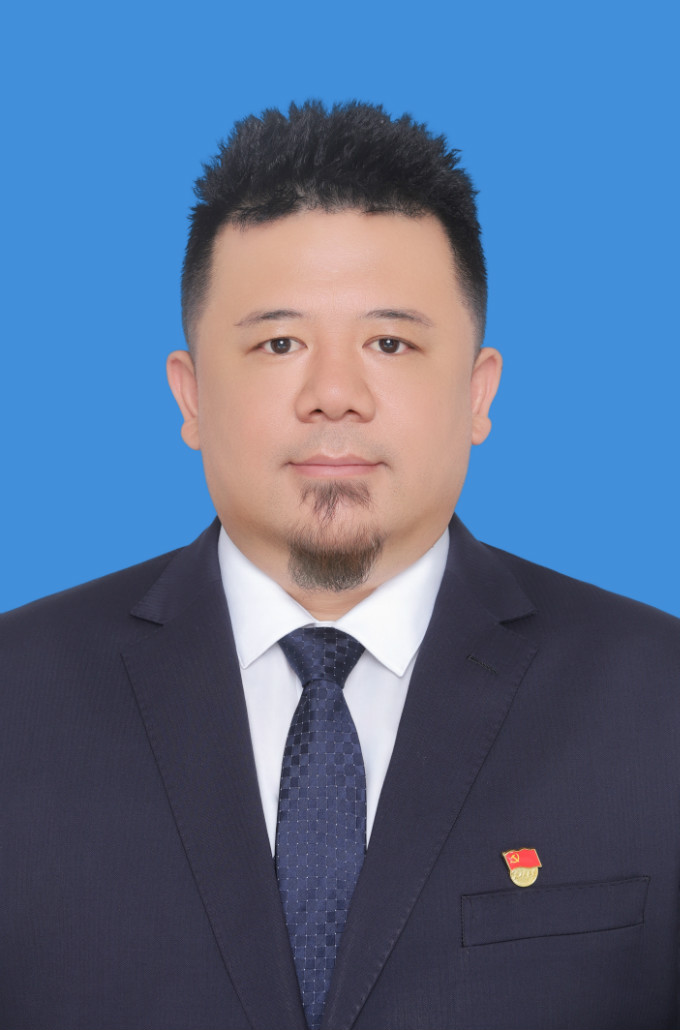 次旦多杰（黨委委員、副總經理兼總工程師）