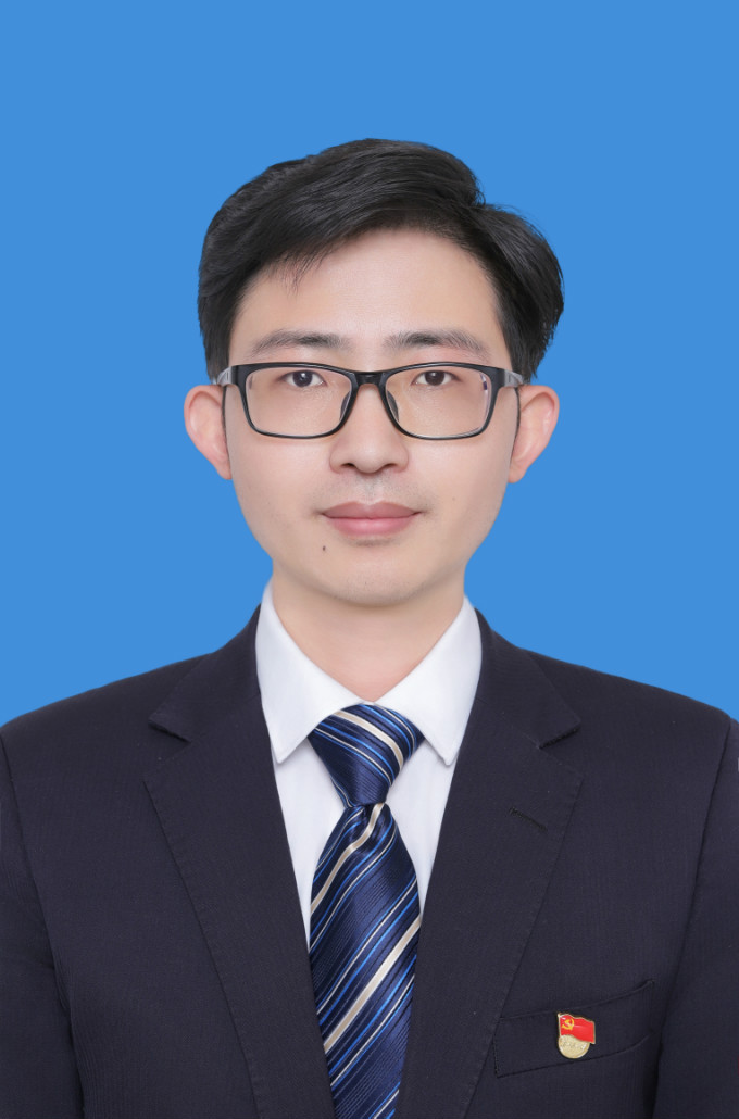 劉 世 君（副總經理）